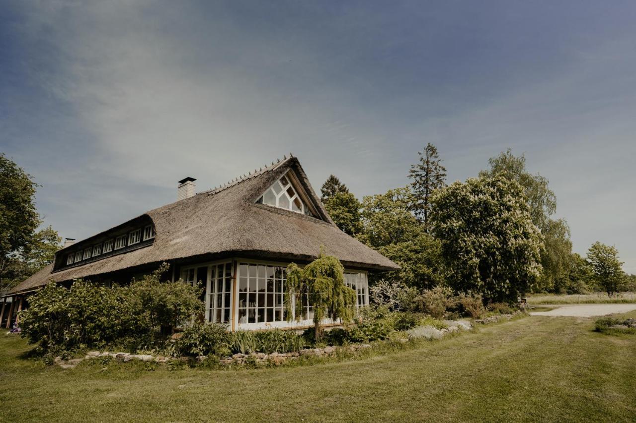 Muhu Tonise Talu Hotel Liiva  Екстериор снимка